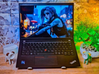 LENOVO THINKPAD T14S GEN 4 2024/INTEL I7-1355U VPRO/ram 16GB DDR5 5600hz/disk 256gb ssd/14 pouce 