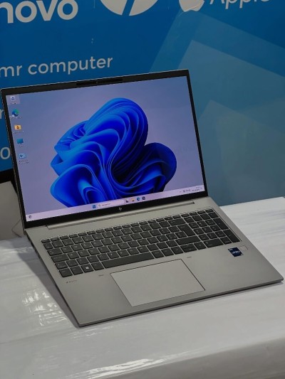 HP ZBOOK FIREFLY 16 G10/intel i7 -1355U/ 16GB  DDR5 /disk 512GB SSD/NVIDIA RTX A500 4GB/Ecran 16 FHD