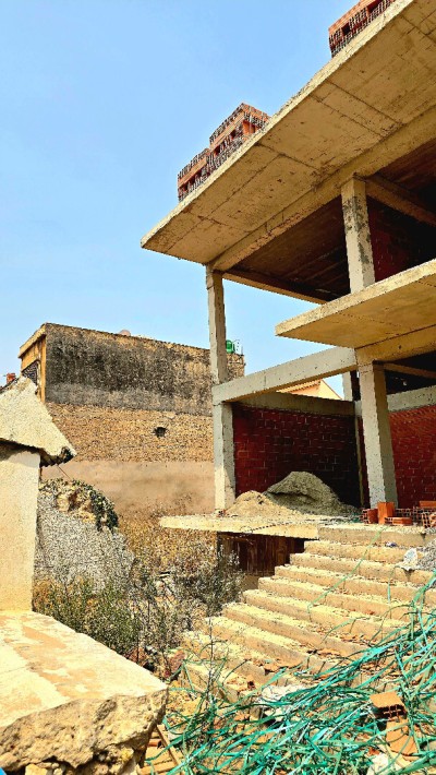 بيع أرض وهران وهران