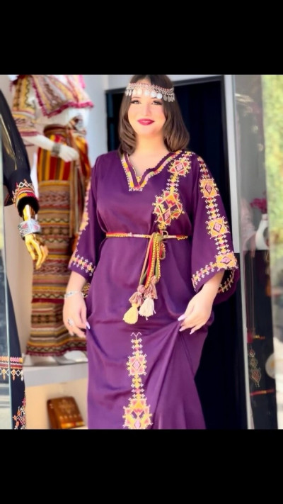 robes-robe-berbere-kabyle-tazmaltdaira-bejaia-algerie