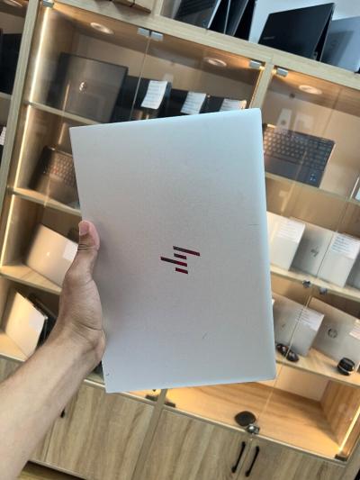 Hp elitebook 830 G8 i7-1185G7 16gb 512ssd