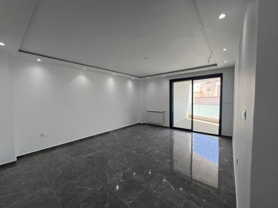 بيع شقة 4 غرف الجزائر دالي ابراهيم