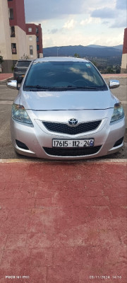 voitures-toyota-yaris-sedan-2012-bouchegouf-guelma-algerie