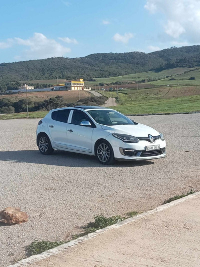 moyenne-berline-renault-megane-3-2014-gt-line-tenes-chlef-algerie