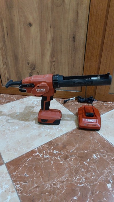 PINCE D'INJECTION DE CALFEUTRAGE SANS FIL Hilti CD 4-A22