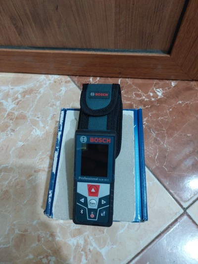 Télé-mètre laser Bosch GLM 50 C