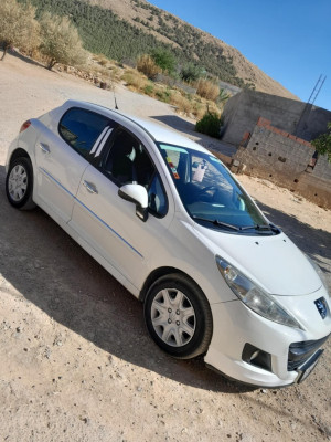 citadine-peugeot-207-2012-salah-bey-setif-algerie