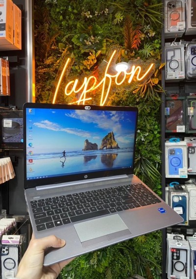 HP 250 G8 I5 11th 8GB 256GB SSD 15.6 FHD