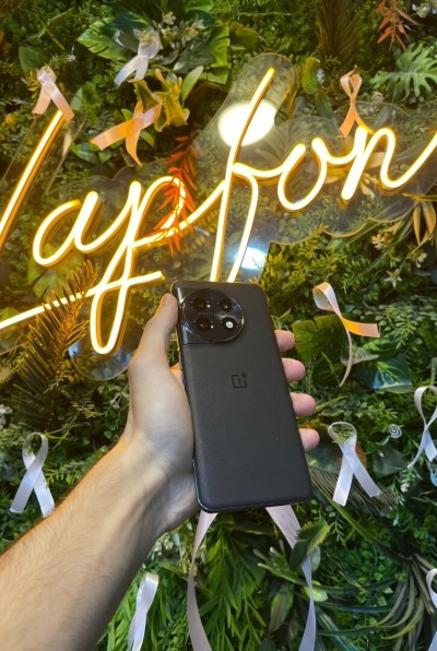 ONE PLUS 11 5G 16GB/256GB DUOS