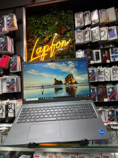 DELL LATITUDE 3540 I5 13th 16GB 256GB SSD 15.6 FHD