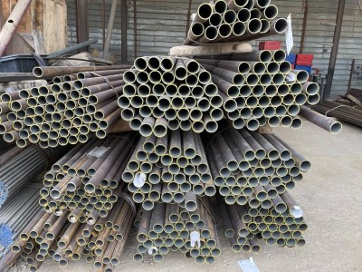 TUBE NOIR SANS SOUDURE 