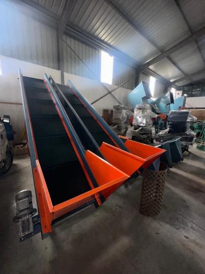 tapis convoyeurs et trieurs سيور ناقلة وفارزات