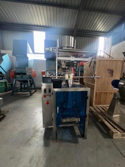 ماكينة التغليف والتعبئة  Conditionneuse des grains