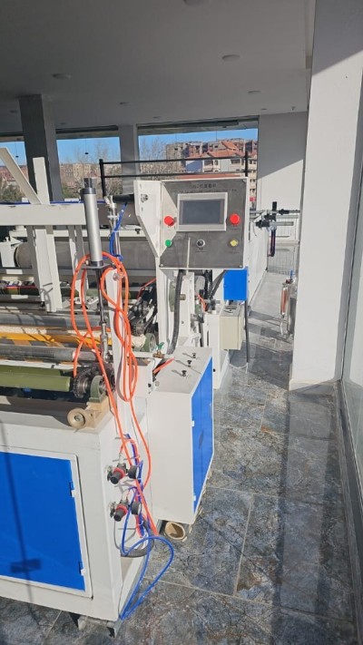 machine papier essuie- tout 