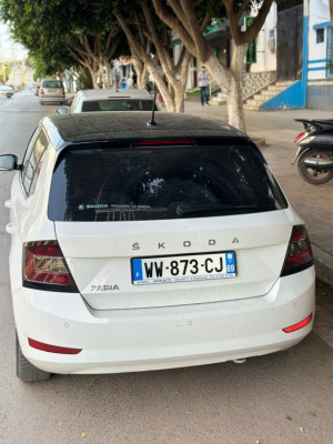 سيارة-صغيرة-skoda-fabia-2021-active-الشلف-الجزائر