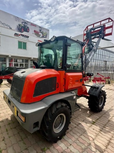 A Vendre : Chargeur Frontal ER416 MARQUE EVERUN