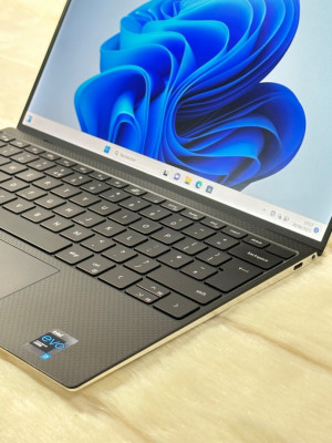 DELL XPS 13 9310 I7 1185G7 16GO DDR4X 512GO SSD NVME 