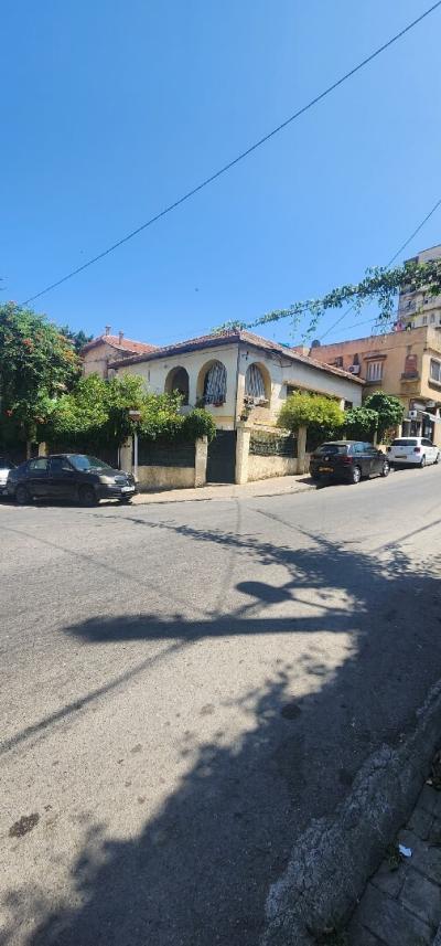 بيع فيلا الجزائر الجزائر وسط