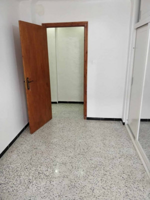 Sell Apartment F5 Alger Hussein dey