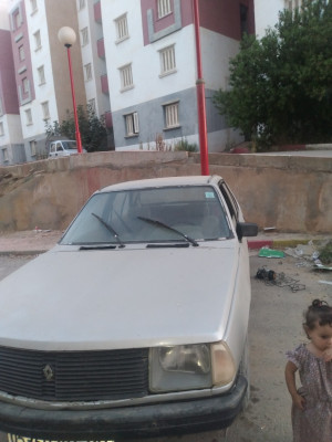 sedan-renault-18-1984-bouinan-blida-algeria