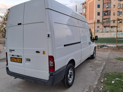 fourgon-ford-transit-2014-batna-algerie