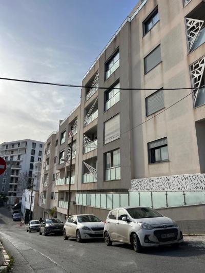 كراء شقة 5 غرف الجزائر حيدرة