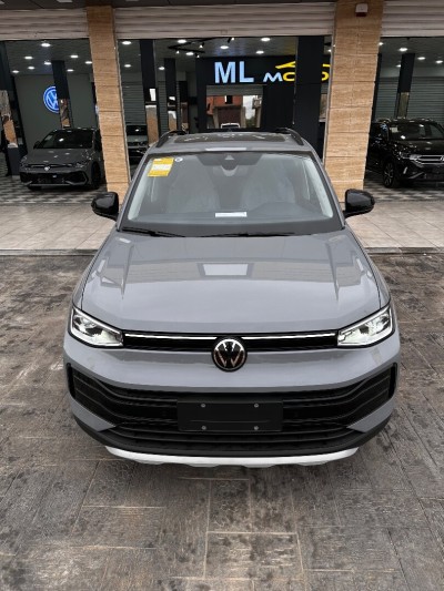 Volkswagen Tahru 2025 Xr black