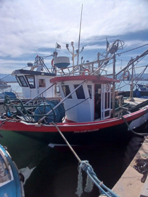 bateaux-rigide-sardinier-bejaia-algerie