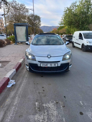 average-sedan-renault-megane-3-2010-privilege-batna-algeria