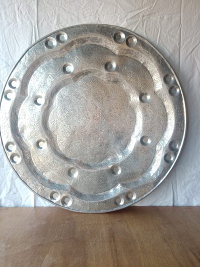 Grand Plateau oriental ( Snei ) en cuivre blanc