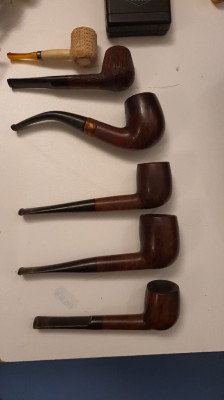 Collection d'anciennes pipes