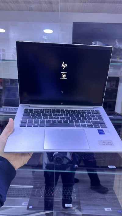 Hp elitebook 1040 G10 i7 1365U 16Go 256Go 