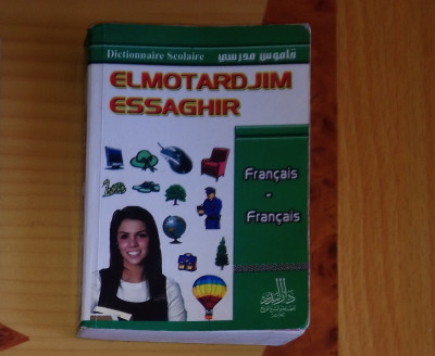 books-magazines-dictionnaire-francais-khraissia-alger-algeria