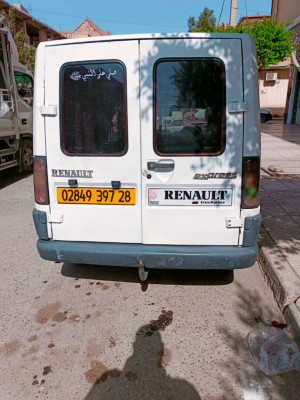 voitures-renault-express-1997-msila-algerie