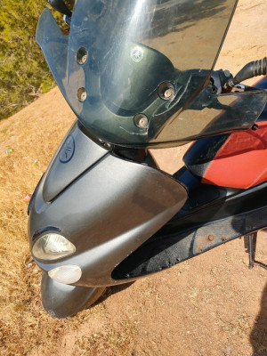 motos-scooters-yamaha-majisty-2009-el-abadia-ain-defla-algerie