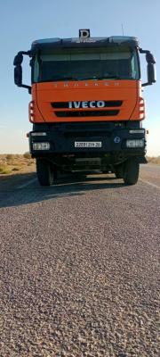 شاحنة-420-iveco-2014-بوغزول-المدية-الجزائر