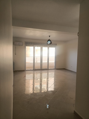 appartement-location-f4-alger-souidania-algerie