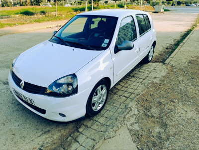 voitures-renault-clio-campus-2012-extreme-zeralda-alger-algerie