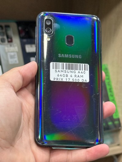 Samsung A40 