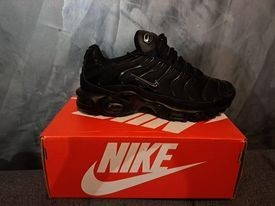 sneakers-nike-tn-dely-brahim-algiers-algeria