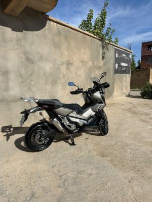 motos-scooters-honda-xadv-750-2020-tiaret-algerie
