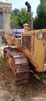 tracteurs-tg50-caterpillar-ouzellaguen-bejaia-algerie