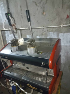 Machine de remplissage de capsule à café - GINIDEX ALGERIE
