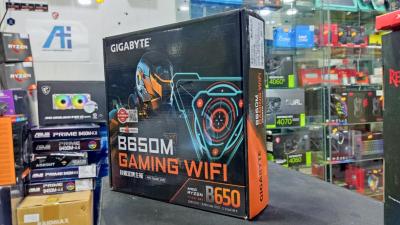 CARE MERE  B650M GAMING WIFI ( AVEC CONFIG )