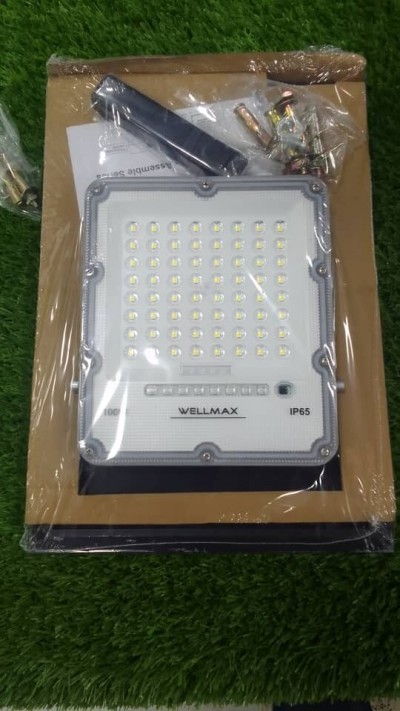 projecteur solaire 50w /100w /200w/ 300w / 400w /500w 