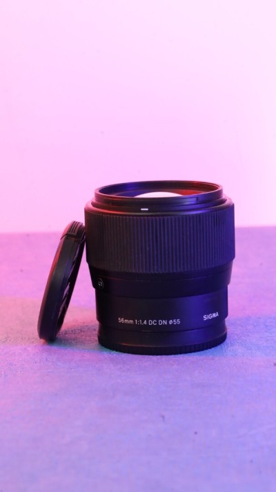 SIGMA 56MM 1.4 DC-DN ( E-MOUNT )