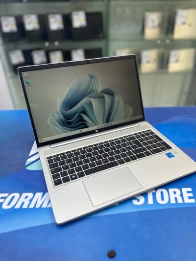 HP PROBOOK 650 G8 CORE : INTEL i5 - 1145G7 DISC : 256 GB  (SSD)  RAM : 16 GB  ÉCRAN TACTILE 