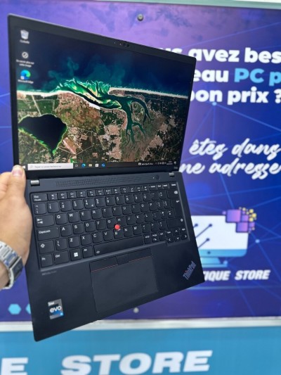 THINKPAD T14s GEN4 CORE : INTEL I5 - 1335U DISC : 512 GB  (SSD)  RAM : 16 GB