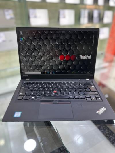 THINKPAD X1 CARBON CORE : INTEL i5 / 7200U DISC : 256 GB  (SSD)  RAM : 08 GB  