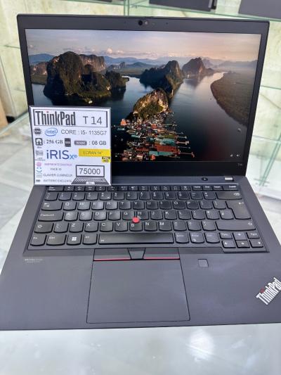 THINKPAD T14  CORE : i5 / 1135G7 4  cœur up to 4.2GHz 8 MB CACHE  DISC : 256 GB  (SSD) RAM 08GB 
